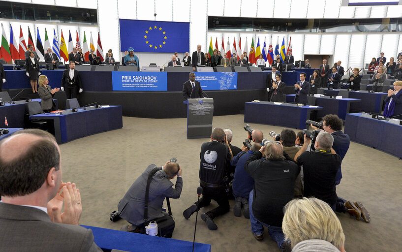 Valokuva 19: Sakharov Prize 2014 award ceremony in plenary presided by EP President