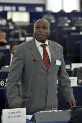 Photo 6 : 28th ACP-EU Joint Parliamentary assembly in Strasbourg  Sitting ' The social and economic consequences of malnutrition in ACP countries '  Statement of Commissioner in charge of international cooperation and development