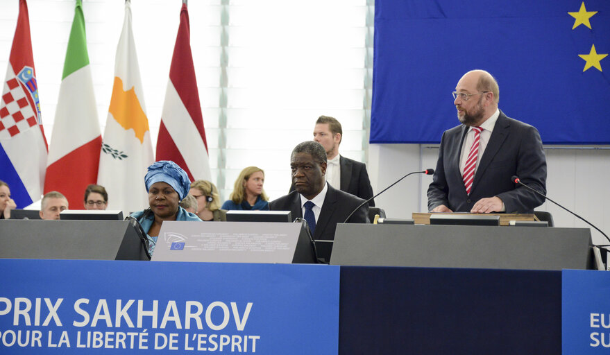 Valokuva 20: Sakharov Prize 2014 award ceremony in plenary presided by EP President