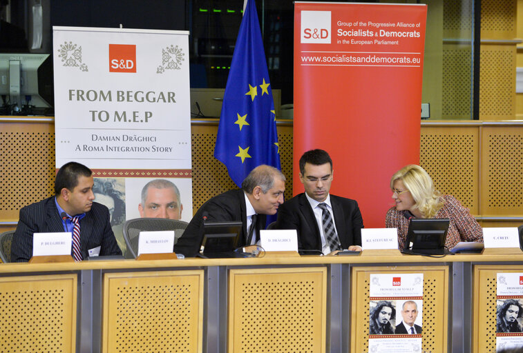 Valokuva 24: Meeting:  From Beggar to MEP a Roma Integration Story