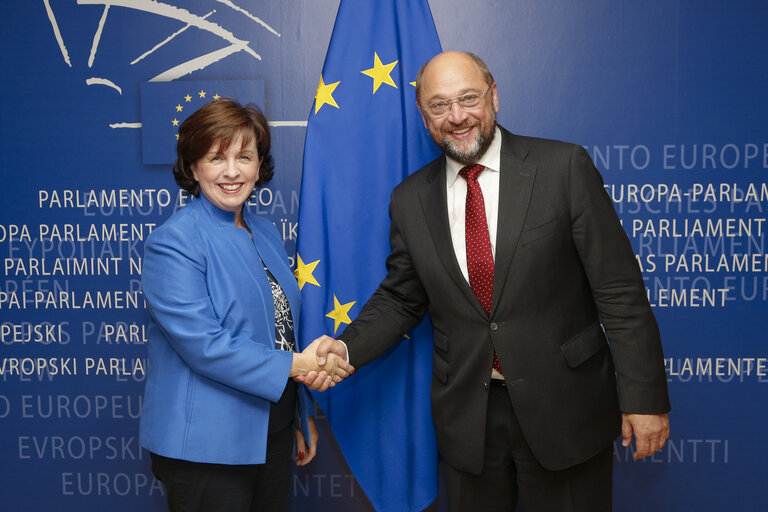 Foto 2: Martin SCHULZ - EP President meets with MEP Diane DODDS