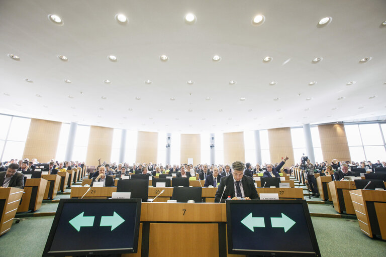 Foto 8: Extraordinary AFET Committee meeting - Adoption of a recommendation on the Council decision on conclusion of an Association agreement between the European Union, of the one part, and Ukraine, of the other part