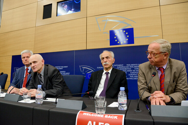 Foto 8: Press Conference - Finally Free : Ales BIALIATSKI