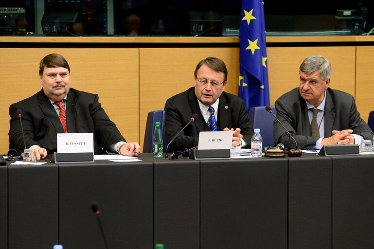 Foto 10: Meeting of the Paneuropean working group of the EPP-group, with the President of Paneurope Germany on 35 years European Parliament - Balance and Prospect.