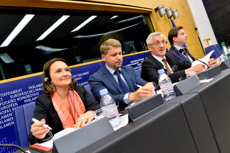 Foto 4: MEP Albert DESS ' EPP AGRI meeting '