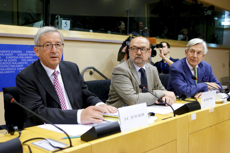 Foto 17: President-designate of the European Commission meets with ECR group