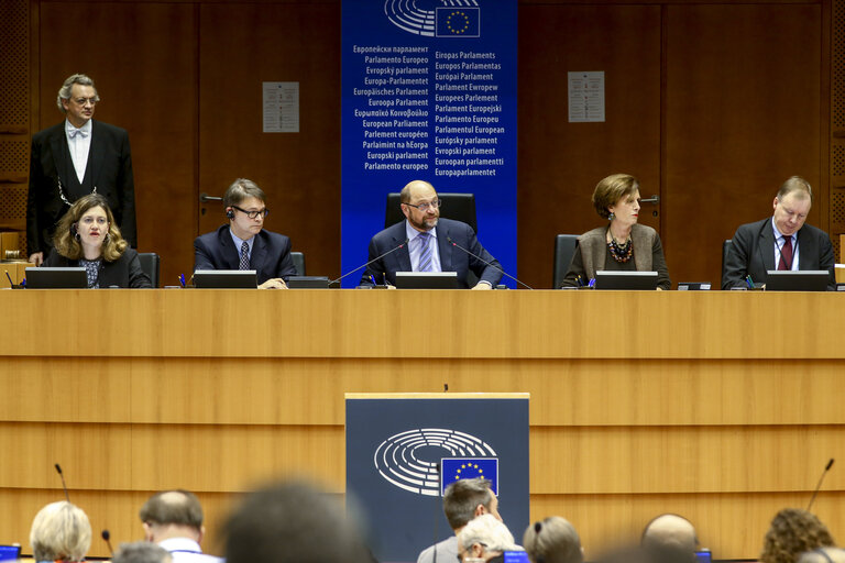 Снимка 2: Martin SCHULZ - EP President chairing of the Plenary: Conclusions of the European Council meeting of 18 and 19 February 2016