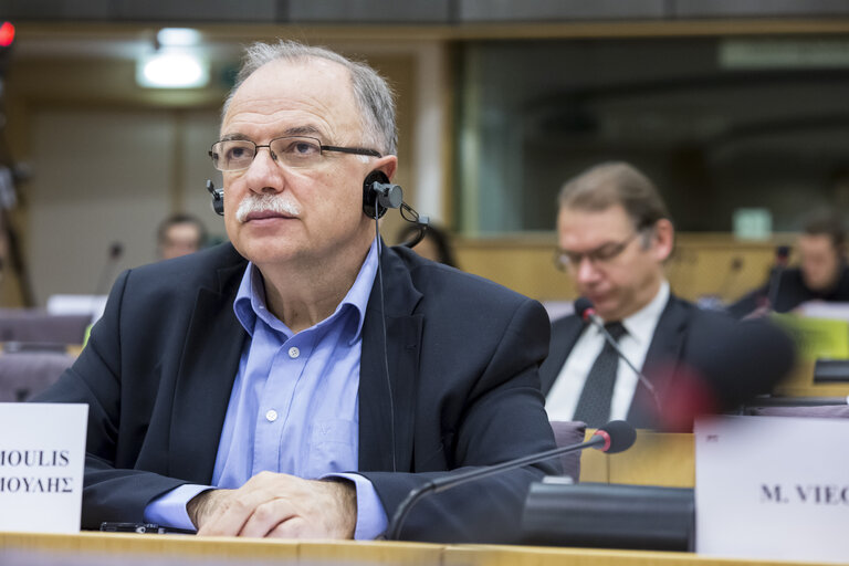 Photo 11: ECON Committee meeting in the Presence of the Dutch Minister for Finance