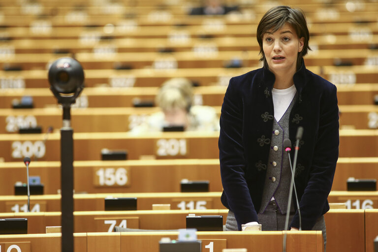 Plenary session week 8 2016. Joint debate - European Semester 2016:  - Annual Growth Survey 2016 Report: Joao Rodrigues  - European Semester for economic policy coordination: employment and social aspects in the Annual  Growth Survey 2016 - Report: Ribeiro   - Single Market governance within the European Semester 2016 - Report: Stihler (A8-0017/2016)   - Commission decision adopted on the European Semester package, including country reports -  Commission statement