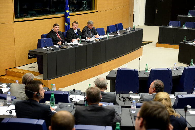 Foto 4: Meeting of the Paneuropean working group of the EPP-group, with the President of Paneurope Germany on 35 years European Parliament - Balance and Prospect.