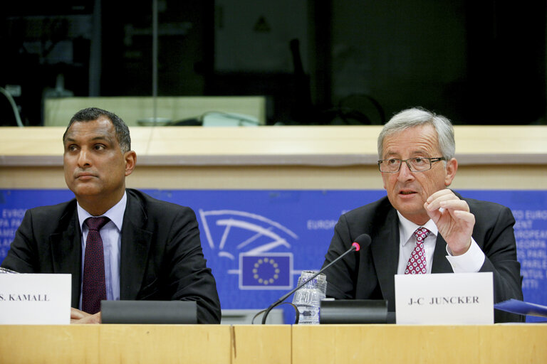 Foto 4: President-designate of the European Commission meets with ECR group