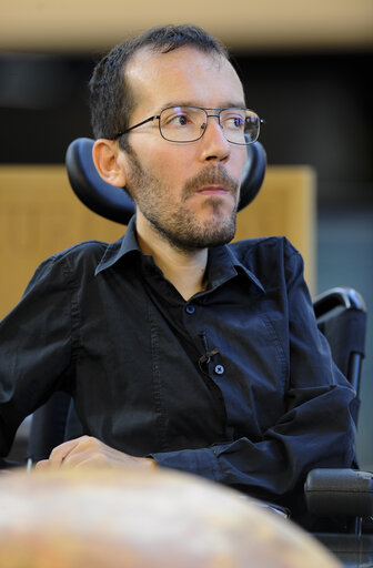 Fotografia 8: MEP Pablo ECHENIQUE at the  ' VOX BOX '