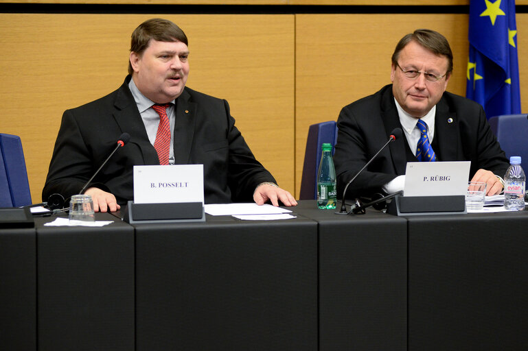 Foto 6: Meeting of the Paneuropean working group of the EPP-group, with the President of Paneurope Germany on 35 years European Parliament - Balance and Prospect.