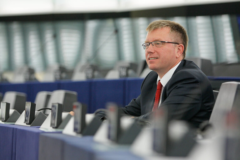 Foto 13: MEP Joachim SCHUSTER in the Strasbourg building