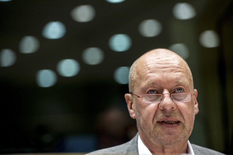 Foto 5: Constitutive EMPL committee meeting - Election of chairs and vice-chairs