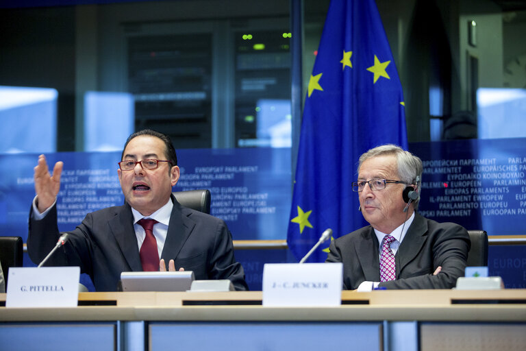 Fotografie 12: President-designate of the European Commission meets with S&D group