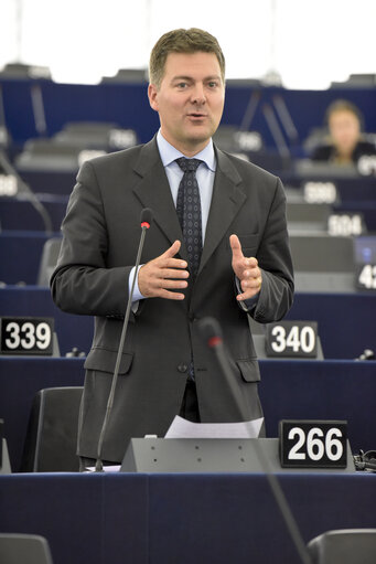 Fotografija 3: Plenary session week 38 2014 - Digital single market  Commission statement