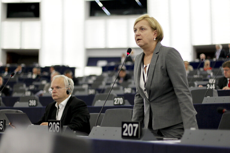 Foto 42: Plenary session week 38 2014 in Strasbourg - Situation in Ukraine and state of play of EU-Russia relations  Statement by the Vice-President of the Commission/High Representative of the Union for Foreign Affairs and Security Policy