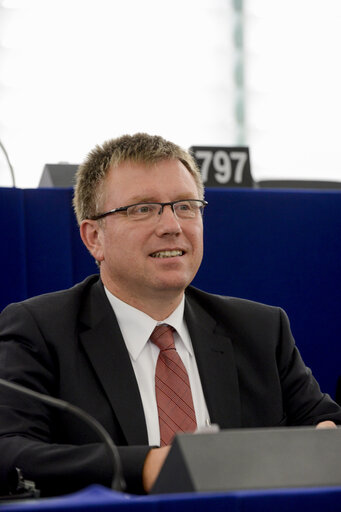 Foto 2: Joachim SCHUSTER in plenary chamber week 38 2014 in Strasbourg