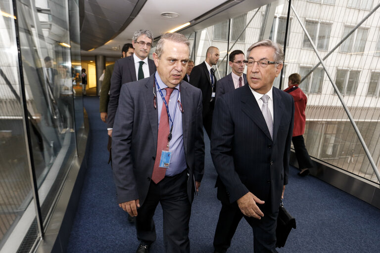 Foto 6: Arrival of Karmenu VELLA, Commissioner-designate in charge of Environment, Maritime Affairs and  Fisheries prior to his hearing at the European Parliament