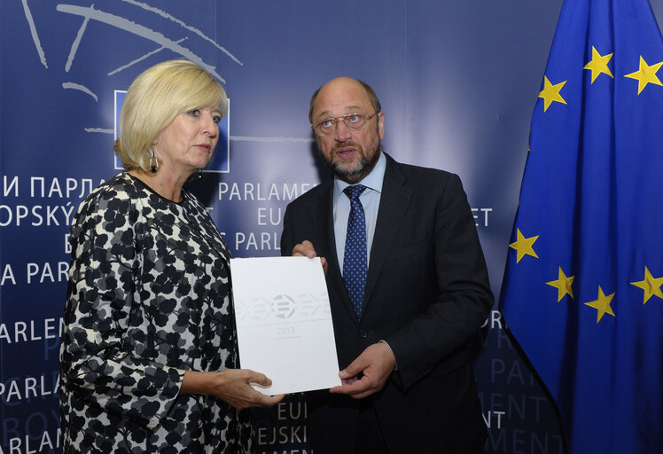 EP president Martin SCHULZ meets with Ombudsperson Emily O'REILLY