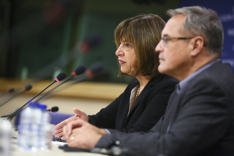 Photo 10: Press conference by MEP Rebecca HARMS - 'Persona non grata - MEP prevented from entering to  Russia'