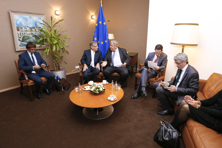 Foto 10: Arrival of Karmenu VELLA, Commissioner-designate in charge of Environment, Maritime Affairs and  Fisheries prior to his hearing at the European Parliament