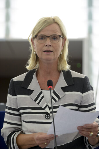 Fotografi 10: Plenary session week 38 2014 in Strasbourg - EU response to the Ebola outbreak