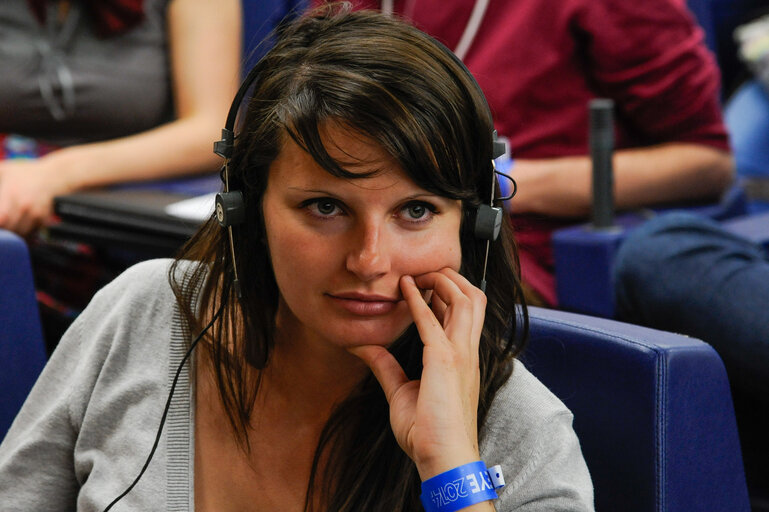Photo 7: European Youth Event 2014 in Strasbourg Yo!Fest EYE  ' Can we laugh about anything? '  How far can you take humour? Where do  taboos start in a community of values? Is it fair game to make jokes about minorities?