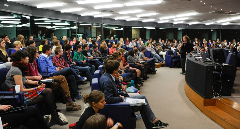 Photo 5: European Youth Event 2014 in Strasbourg Yo!Fest EYE  ' Can we laugh about anything? '  How far can you take humour? Where do  taboos start in a community of values? Is it fair game to make jokes about minorities?