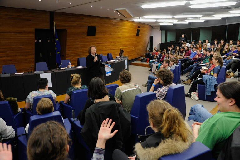 Photo 12: European Youth Event 2014 in Strasbourg Yo!Fest EYE  ' Can we laugh about anything? '  How far can you take humour? Where do  taboos start in a community of values? Is it fair game to make jokes about minorities?