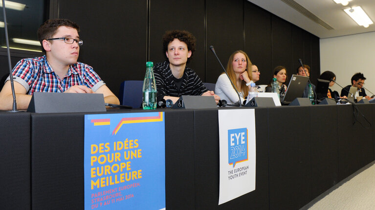 Photo 22: European Youth Event 2014 in Strasbourg Yo!Fest EYE  ' EU 2021-2027 - Outlook for a sustainable budget '