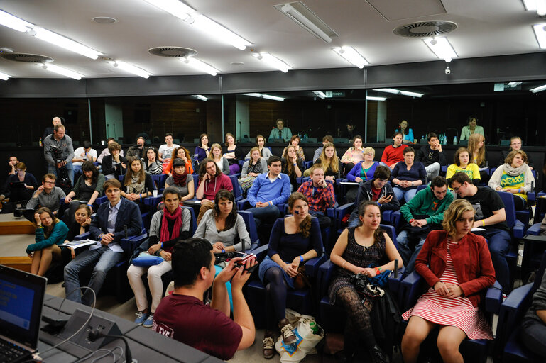 Photo 8: European Youth Event 2014 in Strasbourg Yo!Fest EYE  ' Can we laugh about anything? '  How far can you take humour? Where do  taboos start in a community of values? Is it fair game to make jokes about minorities?
