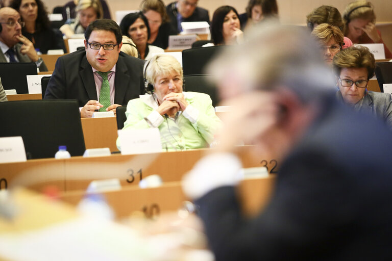 Fotografi 30: Hearing of Commissioner-designate for Environment, Maritime Affairs and Fisheries ENVI - PECH