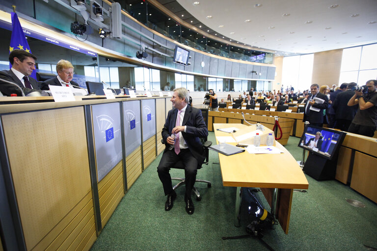 Fotogrāfija 1: Hearing of Commissioner-designate for European Neighbourhood Policy and Enlargement Negotiations - AFET