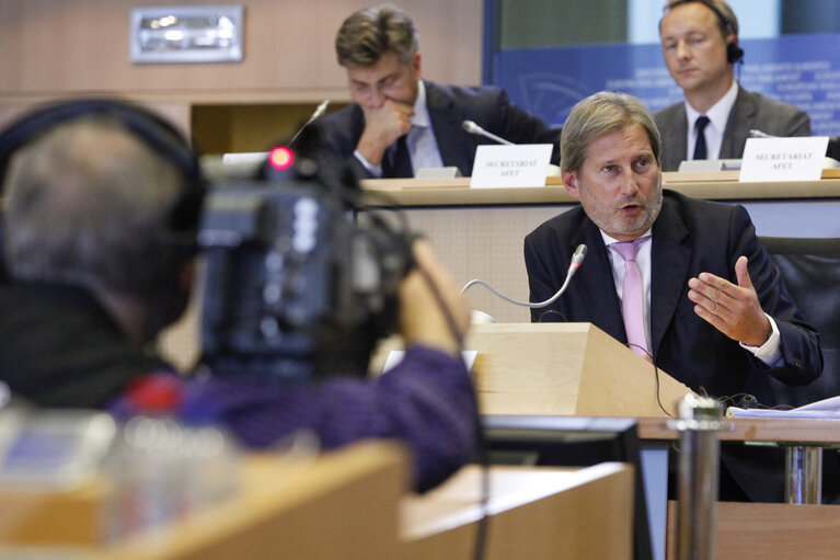 Foto 10: Hearing of Commissioner-designate for European Neighbourhood Policy and Enlargement Negotiations - AFET