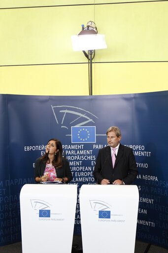 Fotogrāfija 19: Press Conference following the Hearing of Commissioner-designate for European Neighbourhood Policy and Enlargement Negotiations - AFET