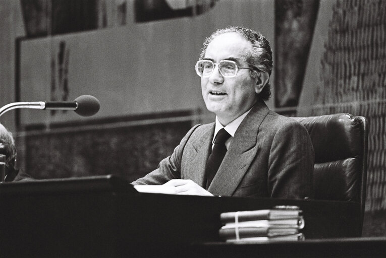 Billede 3: European Parliament, during a session in Luxembourg in March 1977.