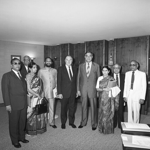 Nuotrauka 1: Lord PLUMB - EP President meets with Indian Delegation at the European Parliament in Strasbourg