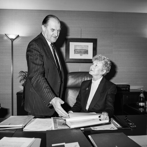 Suriet 6: Portrait of Lord Henry PLUMB - EP President in his office at the EP in Strasbourg