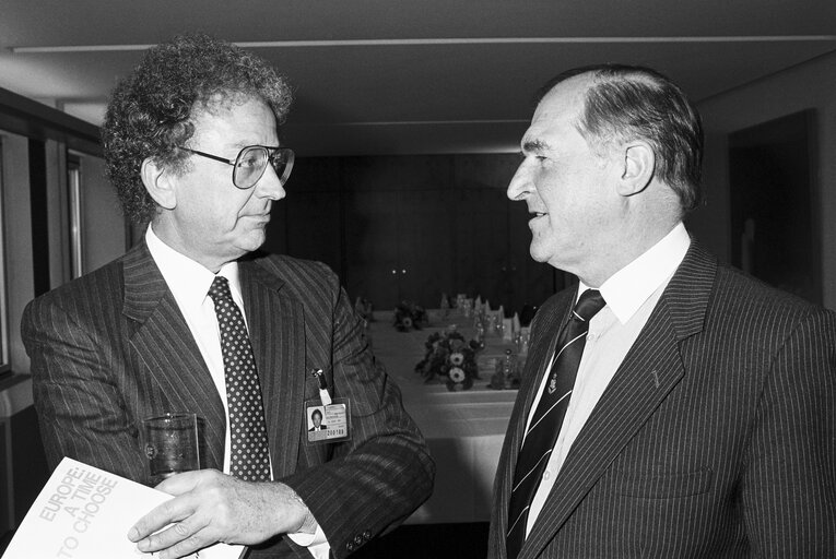 Zdjęcie 2: Reception at the European Parliament in Strasbourg in January 1989