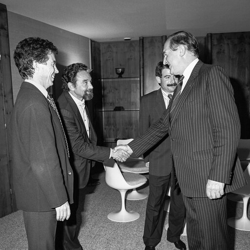 Lord PLUMB - EP President meets with Secretary General of the Spanish Communist Party at the European Parliament in Strasbourg in May 1987