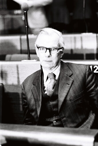 Снимка 20: The Delegue Michael YEATS during a session in Strasbourg on March 1977.