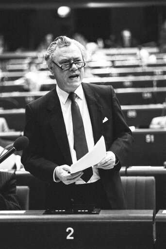 Nuotrauka 5: Plenary Session at the European Parliament in Strasbourg In December 1987. Danish Presidency of the EU