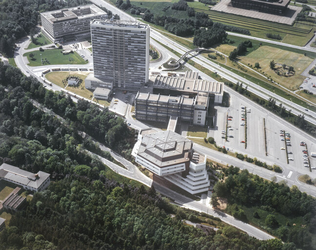 Photo 3 : Aerial view of the European institutions in Luxembourg