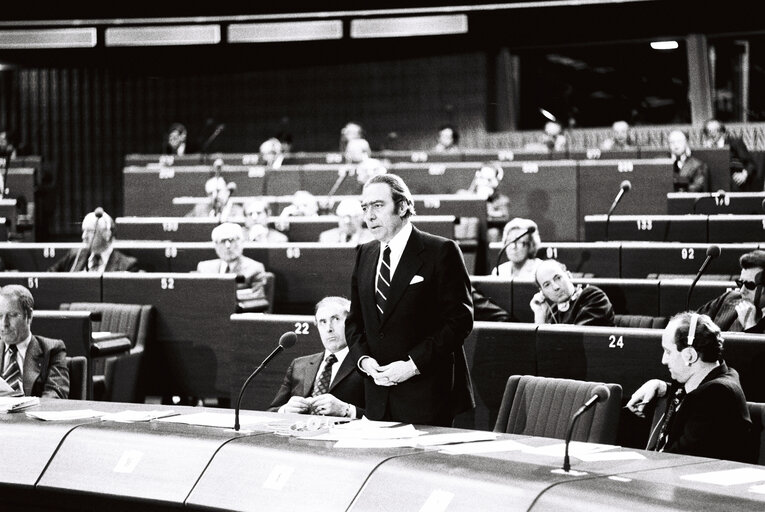 Снимка 39: The President of the European Commission Francois Xavier ORTOLI during a session in Strasbourg on March 1977.