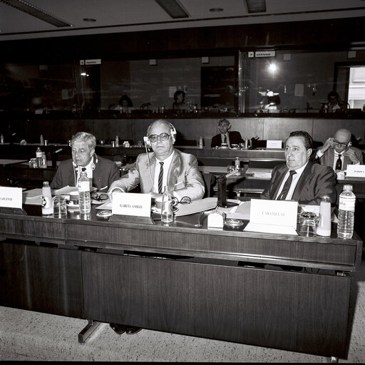 Foto 1: Portrait of MEP Manuel GARCIA AMIGO at the European Parliament in Brussels