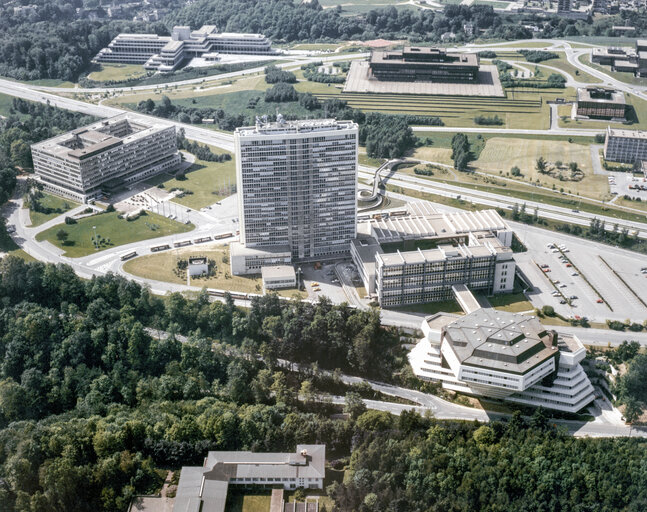 Photo 4 : Aerial view of the European institutions in Luxembourg