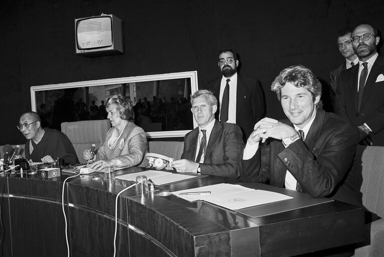 Fotografia 13: Visit of the Dalai Lama at the European Parliament in Strasbourg