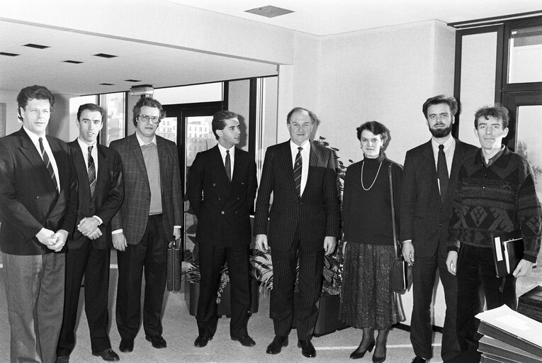 Foto 35: Lord PLUMB - EP President metts with guests at the European Parliament in Brussels